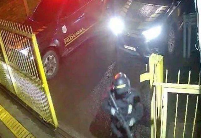 PF indicia 17 criminosos por roubo de R$ 30 milhões no aeroporto de Caxias (RS) PF indicia 17 criminosos por roubo de R$ 30 milhões no aeroporto de Caxias (RS)