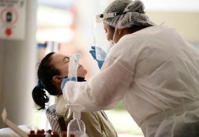 Imagem da noticia Opas alerta para aumento de casos de covid com festas de fim de ano