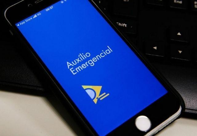 Imagem da noticia Nascidos em abril podem sacar o auxílio emergencial