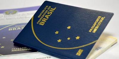 Por falta de verba, Policia Federal pode interromper emissão de passaportes Por falta de verba, Policia Federal pode interromper emissão de passaportes