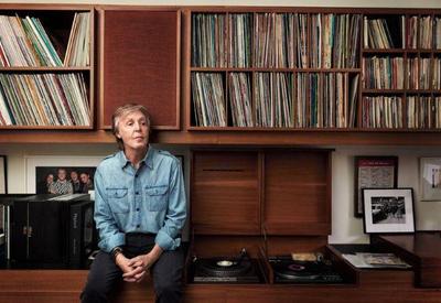 Paul McCartney anuncia novas músicas dos Beatles criadas com IA Paul McCartney anuncia novas músicas dos Beatles criadas com IA