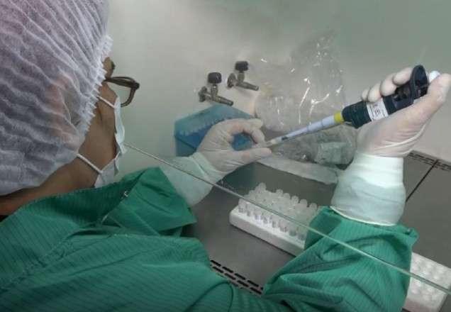 Pesquisa revela que novo coronavírus pode ficar até um mês suspenso no ar Pesquisa revela que novo coronavírus pode ficar até um mês suspenso no ar