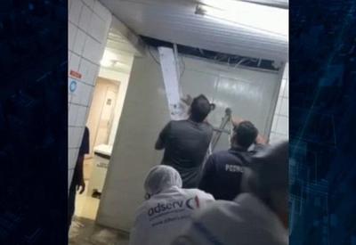 Teto de hospital desaba pela segunda vez em menos de um mês Teto de hospital desaba pela segunda vez em menos de um mês