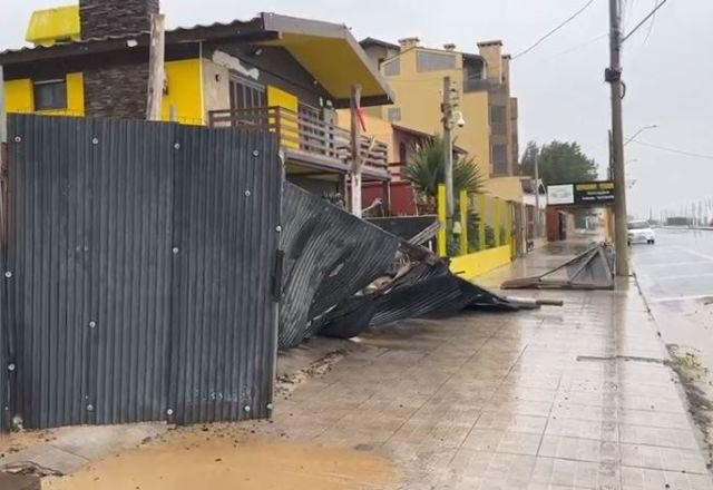 Imagem da noticia Ciclone causa destruição em 51 municípios e deixa um morto no RS