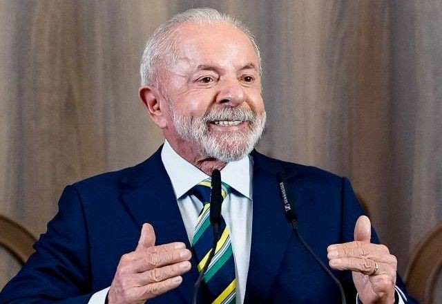 Imagem da noticia "Bolsonaro faz parte do passado da política brasileira" e Trump "sabe que rei morto, rei posto", diz Lula
