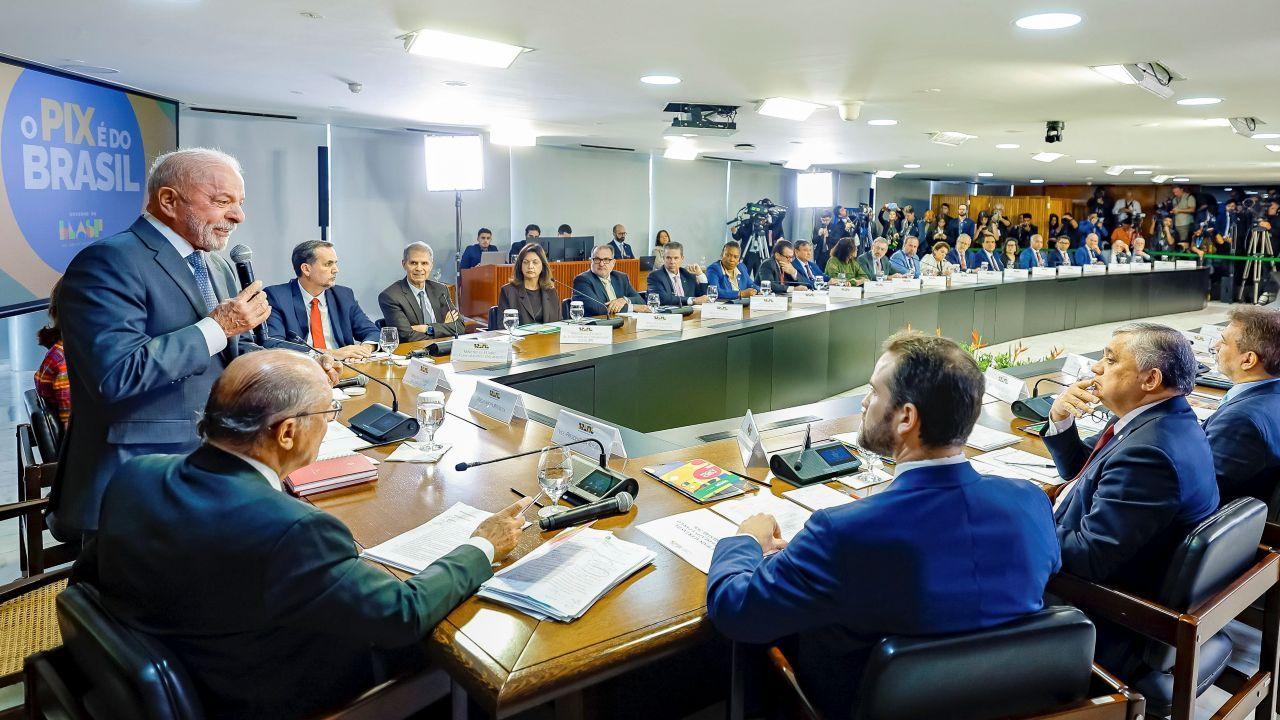PoderData: 41% acham governo Lula melhor que Bolsonaro PoderData: 41% acham governo Lula melhor que Bolsonaro
