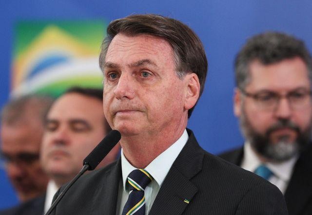 Imagem da noticia Bolsonaro confirma presença em posse de novos ministros no STJ