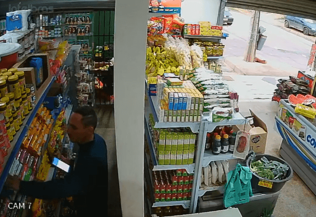 Imagem da noticia "Viciado" em biscoitos é preso no DF após mais de dez furtos no mesmo comércio