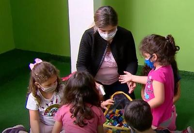 Pais temem retorno às aulas antes da vacinação contra a covid-19 Pais temem retorno às aulas antes da vacinação contra a covid-19