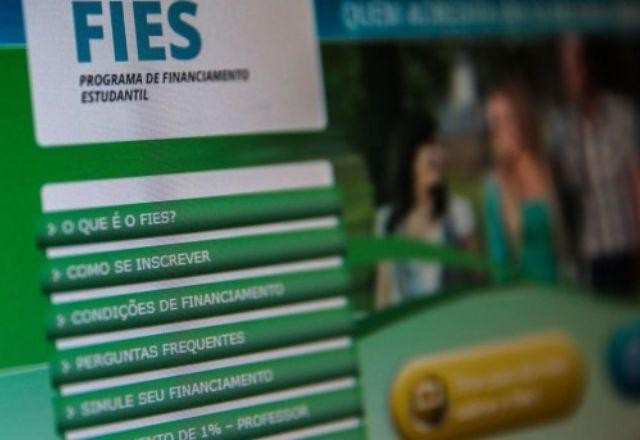 Imagem da noticia Fies 2022: começa prazo para aprovados complementarem informações