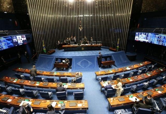 Imagem da noticia Senado aprova projeto que classifica injúria racial como racismo