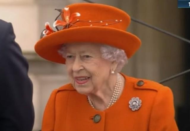 Imagem da noticia Rainha Elizabeth II tinha guarda-roupa único e influenciou gerações