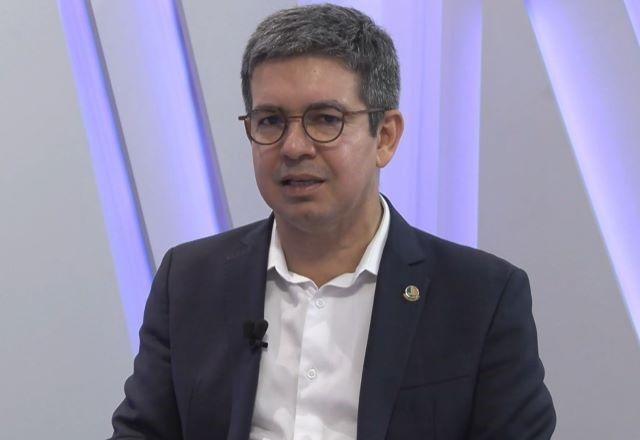 Randolfe diz que "poder moderador" das Forças Armadas "nunca existiu": "Obra do bolsonarismo" Randolfe diz que "poder moderador" das Forças Armadas "nunca existiu": "Obra do bolsonarismo"