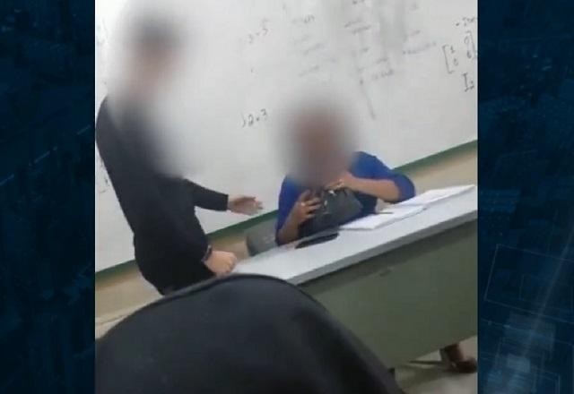Imagem da noticia Racismo: aluno branco entrega pacote com esponja de aço a professora