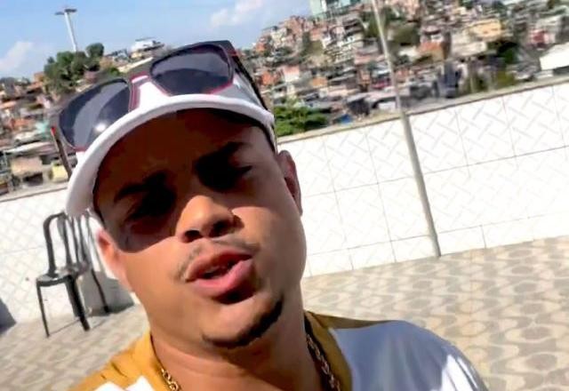 Imagem da noticia Rapper se recusa a usar máscara e avião retorna a aeroporto para expulsá-lo