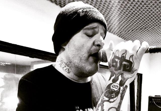 Imagem da noticia Reges Bolo, cantor de "me pirou o cabeção", morre aos 52 anos