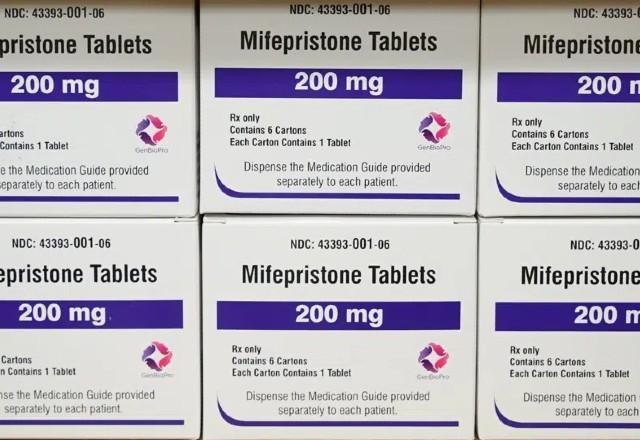 Imagem da noticia Pílulas abortivas podem ser vendidas em farmácias dos EUA, decide FDA