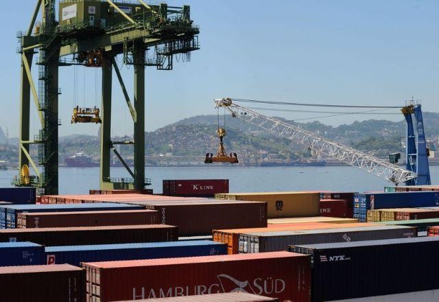 Imagem da noticia Superávit da balança já chega a US$ 3,59 bilhões em setembro