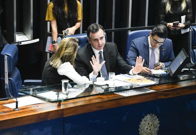 Imagem da noticia Pacheco rebate Soraya sobre CPI dos Atos: erro foi "não ter arquivado"