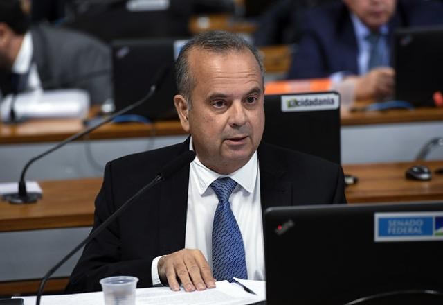 Imagem da noticia "Todo mundo sabe que não vai cumprir a meta", diz líder da oposição sobre déficit de contas