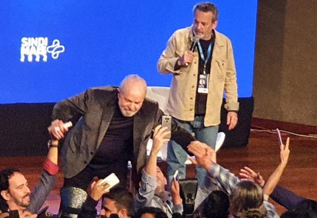 Lula: "Mentalidade de quem fez a reforma trabalhista é escravocrata" Lula: "Mentalidade de quem fez a reforma trabalhista é escravocrata"