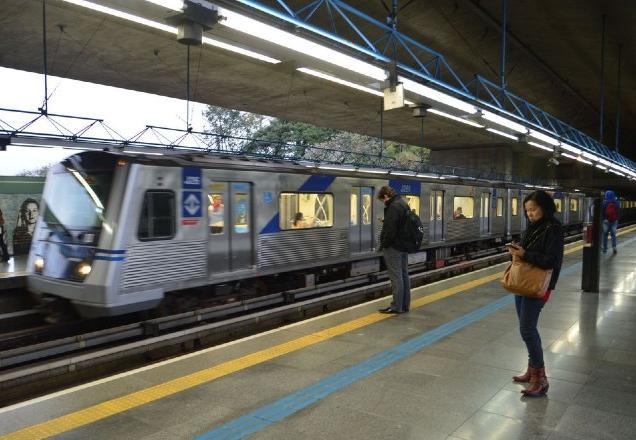 Metade dos candidatos às prefeituras das capitais prometem reduzir tarifas de transporte Metade dos candidatos às prefeituras das capitais prometem reduzir tarifas de transporte