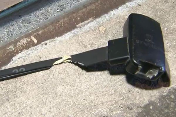 Imagem da noticia SP: Polícia encontra tornozeleira eletrônica abandonada na rua