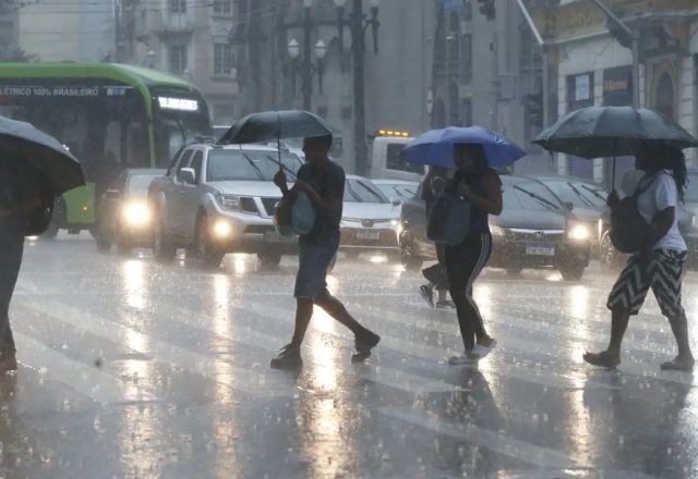 Imagem da noticia Chuvas fortes continuam até o fim de semana em todo o Brasil
