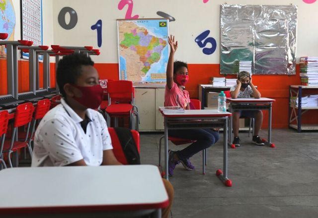 Imagem da noticia Fiocruz alerta para baixa cobertura vacinal de crianças em volta às aulas
