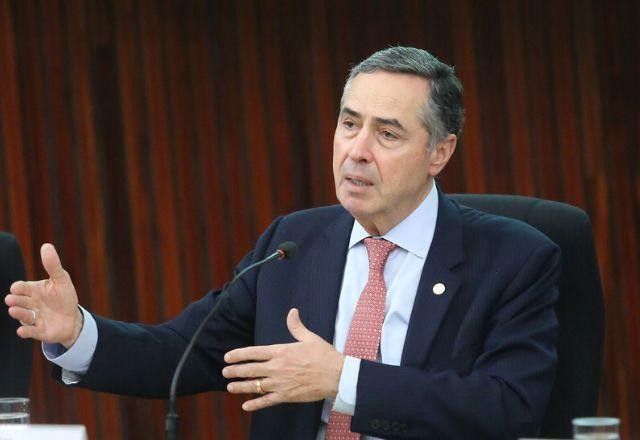 Imagem da noticia Barroso determina criação de comissões para mediar despejos coletivos
