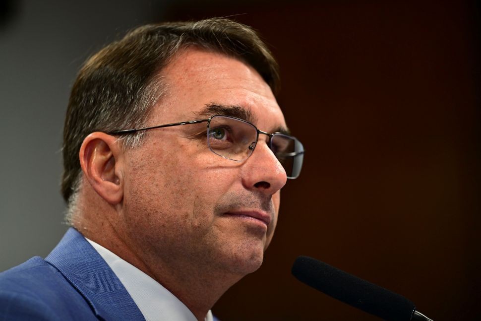 Imagem da noticia Quaest: Eleitor independente tem maior rejeição a Flávio