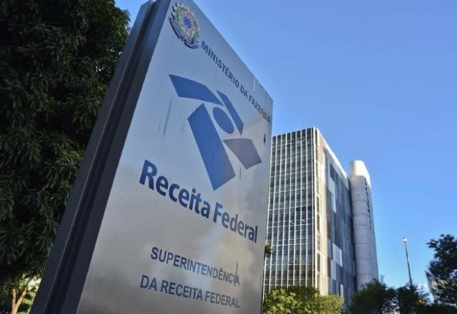 Imagem da noticia Servidores da Receita pedem exoneração depois de aprovação do Orçamento
