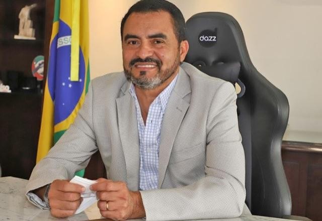 Imagem da noticia TO: Wanderlei Barbosa é reeleito governador do estado