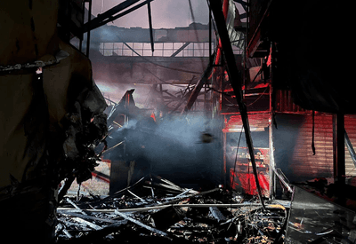 Incêndio destrói teto do Mercado Municipal de Piracicaba (SP) Incêndio destrói teto do Mercado Municipal de Piracicaba (SP)