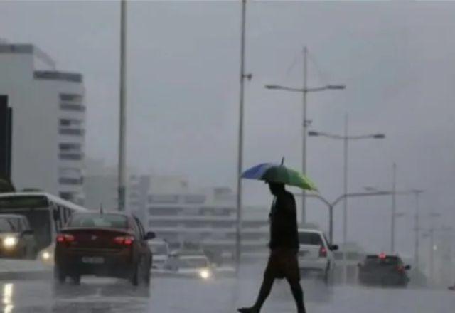Após deixar 5 mortes, ventania deve perder força no Sudeste Após deixar 5 mortes, ventania deve perder força no Sudeste