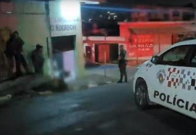 Homem é morto dentro de bar menos de 24 horas após deixar a prisão Homem é morto dentro de bar menos de 24 horas após deixar a prisão