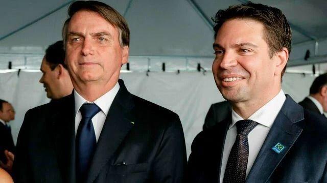 Bolsonaro diz que Ramagem "paga preço alto pela ousadia" de querer governar o Rio Bolsonaro diz que Ramagem "paga preço alto pela ousadia" de querer governar o Rio