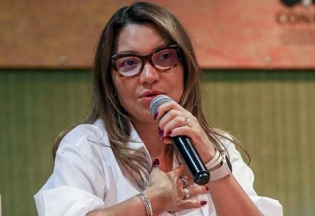 Janja xinga Elon Musk em painel do G20 Social: "F... you" Janja xinga Elon Musk em painel do G20 Social: "F... you"