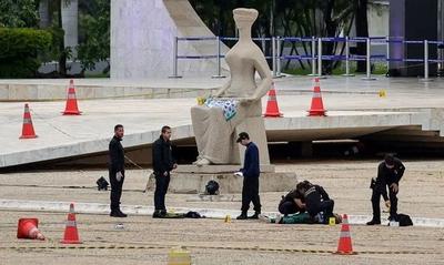 Atentado ao STF: Seguranças da Corte prestam depoimento à PF neste sábado (16) Atentado ao STF: Seguranças da Corte prestam depoimento à PF neste sábado (16)