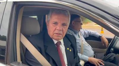 “Bolsonaro está abatido e precisa de cuidados”, diz Alberto Fraga às vésperas de julgamento de recurso no STF “Bolsonaro está abatido e precisa de cuidados”, diz Alberto Fraga às vésperas de julgamento de recurso no STF