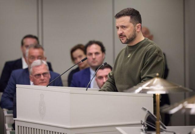 Imagem da noticia "Quem traz guerra deve ser julgado", diz Zelensky no Tribunal de Haia