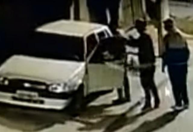 Imagem da noticia Três criminosos furtam carro na zona sul de São Paulo