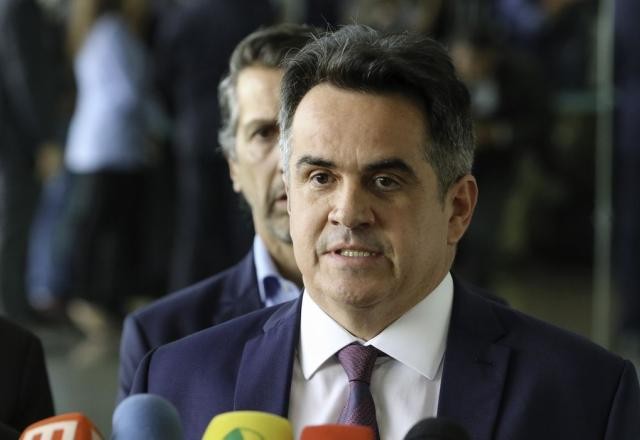 Imagem da noticia Operação contra Ciro une Centrão e gera movimento para estancar investigações em ano eleitoral