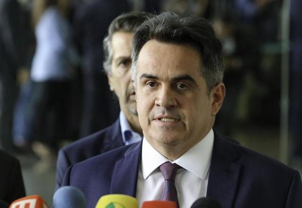 Imagem da notícia: Operação contra Ciro une Centrão e gera movimento para estancar investigações em ano eleitoral