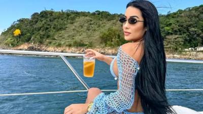 Corpo de mulher que fez selfie antes de lancha naufragar é encontrado em SP Corpo de mulher que fez selfie antes de lancha naufragar é encontrado em SP