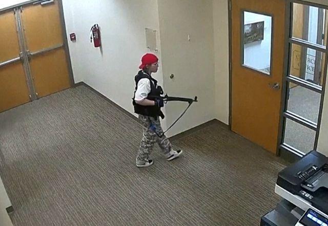 EUA: vídeos mostram ação de atirador durante ataque à escola em Nashville EUA: vídeos mostram ação de atirador durante ataque à escola em Nashville