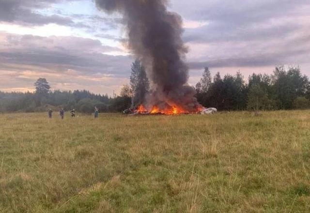 Líder do Grupo Wagner, Yevgeny Prigozhin, morreu na queda de avião na Rússia, diz agência Líder do Grupo Wagner, Yevgeny Prigozhin, morreu na queda de avião na Rússia, diz agência