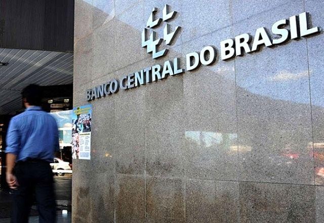 Imagem da noticia SBT News na TV: Copom eleva Selic e taxa básica de juros vai a 11,25%