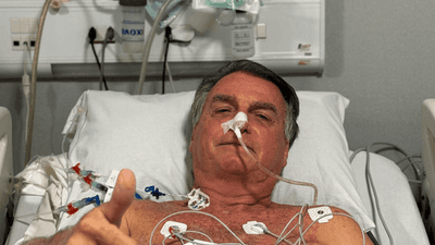 Bolsonaro será transferido para Brasília no início da noite e pode passar por cirurgia Bolsonaro será transferido para Brasília no início da noite e pode passar por cirurgia
