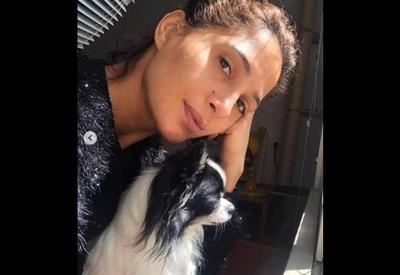 Camila Pitanga pede ajuda após cachorra desaparecer no Leme Camila Pitanga pede ajuda após cachorra desaparecer no Leme